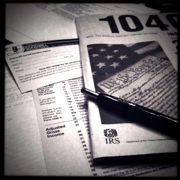 Find out who has to file a 1099 before you get lost in a sea of papers